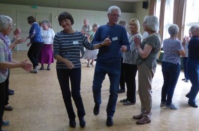 Folkdancing1